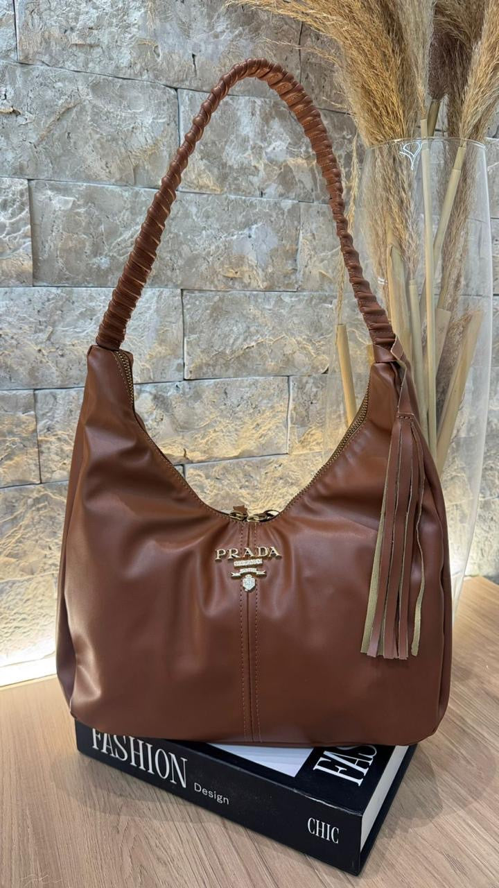 Bolsa de Ombro Prada Tassel