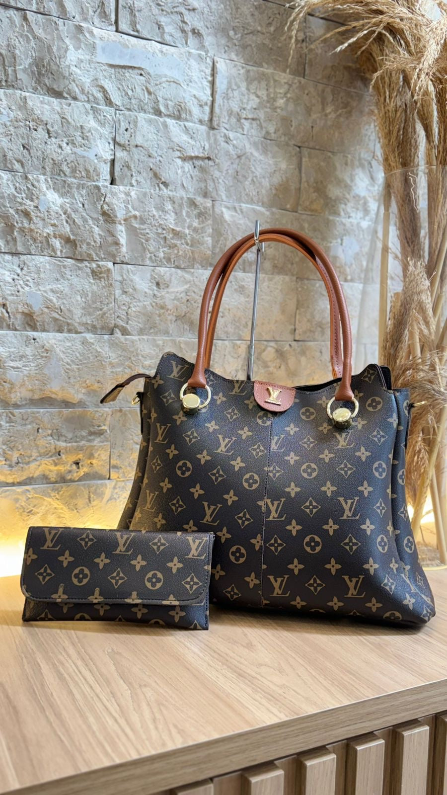 Kit 2 em 1 Madame Louis Vuitton Bolsa + Carteira