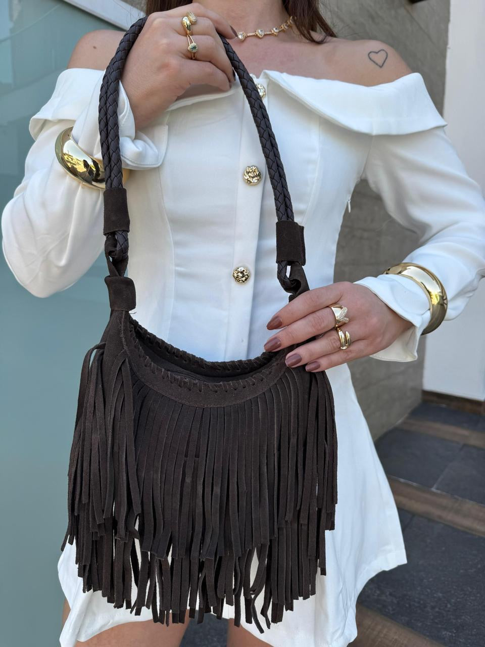 Bolsa de Ombro com Franjas em Suede