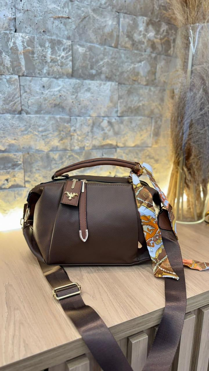 Bolsa Prada Firenze com Lenço
