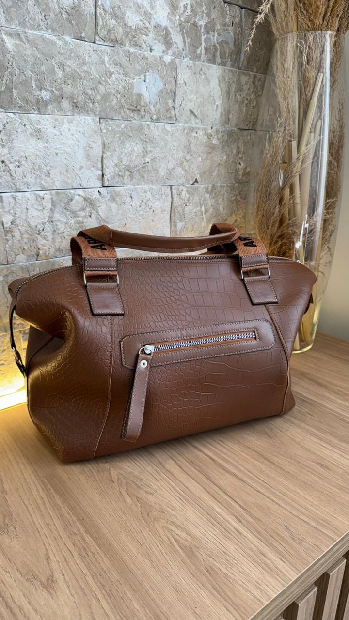 Bolsa AREZZO de Couro Crocodilo e Alça Logotipada
