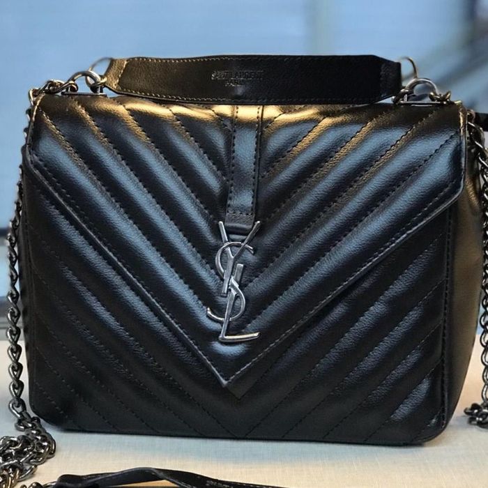 Bolsa YSL Loulou Grande em Chevron