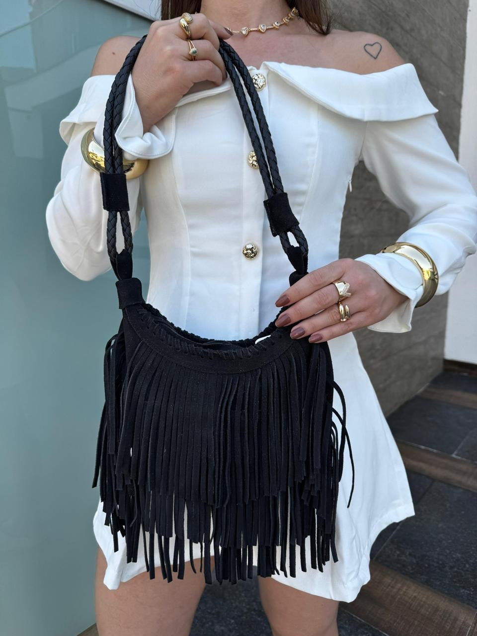 Bolsa de Ombro com Franjas em Suede