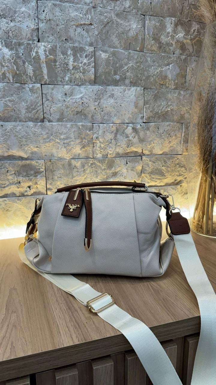 Bolsa Prada Firenze com Lenço