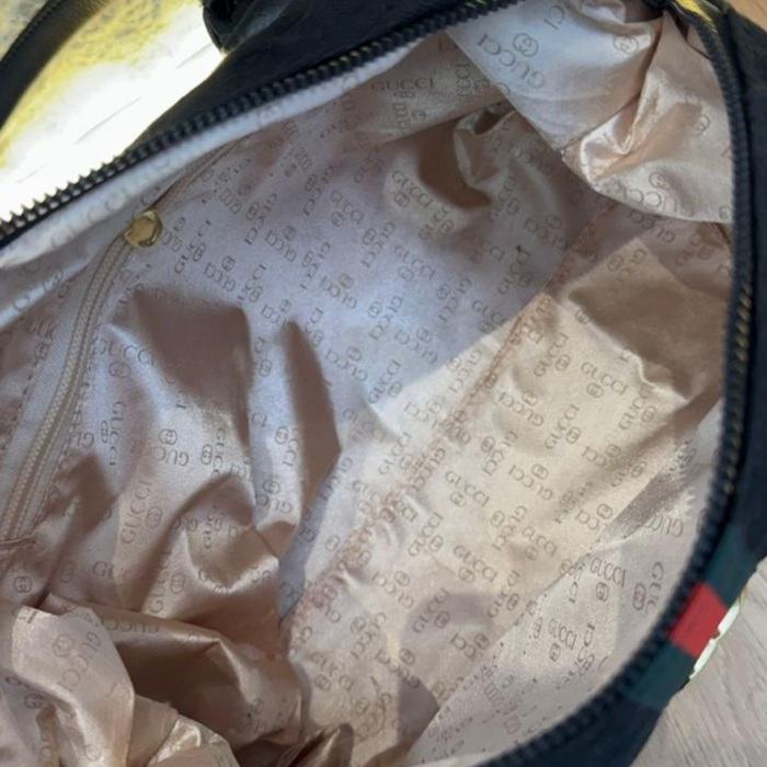 Bolsa de Ombro Gucci Classic