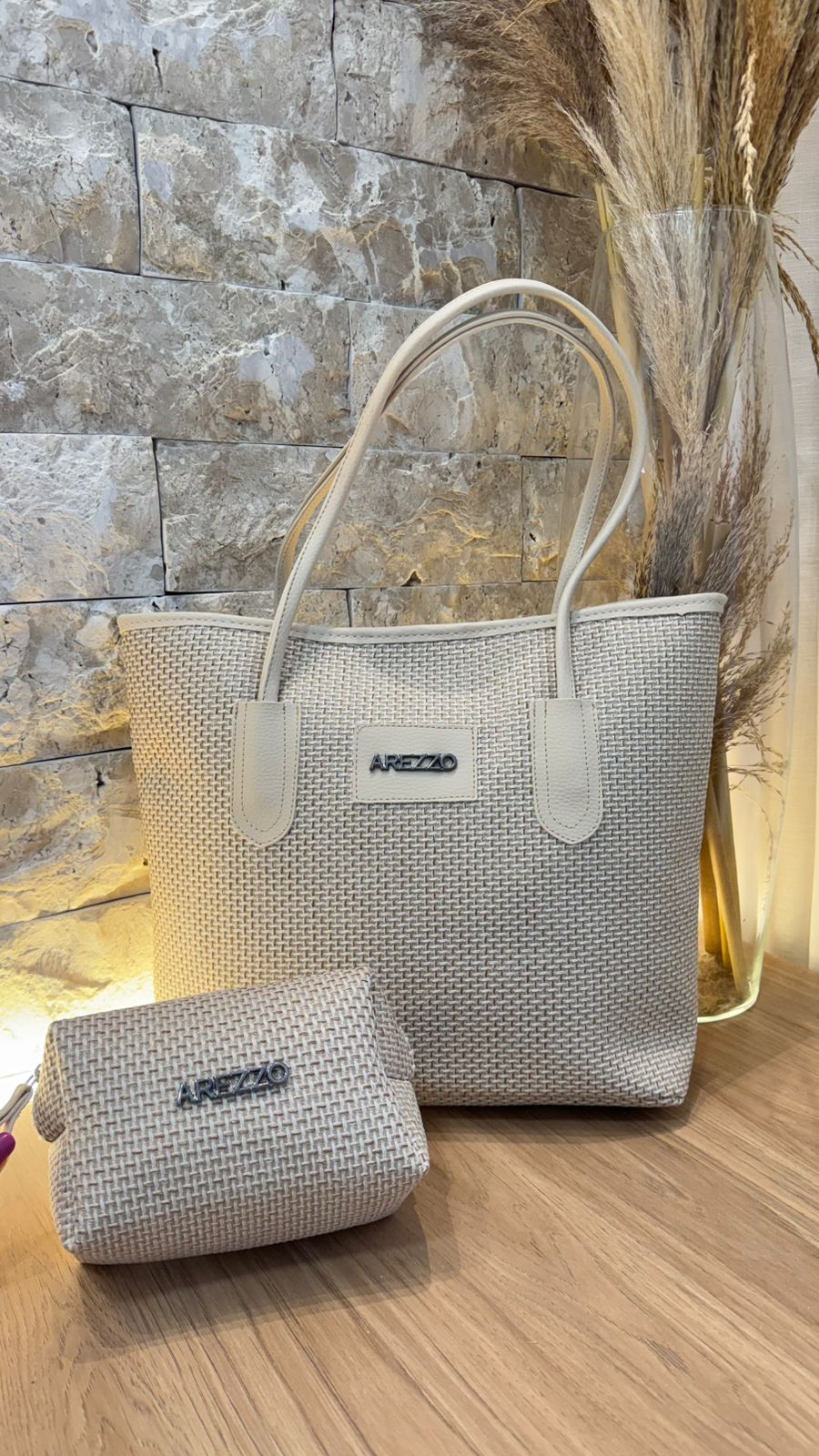 Kit Bolsa Sacola + Necessaire Arezzo