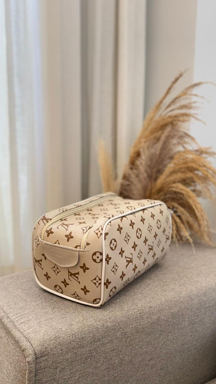 Necessaire Estojo Louis Vuitton