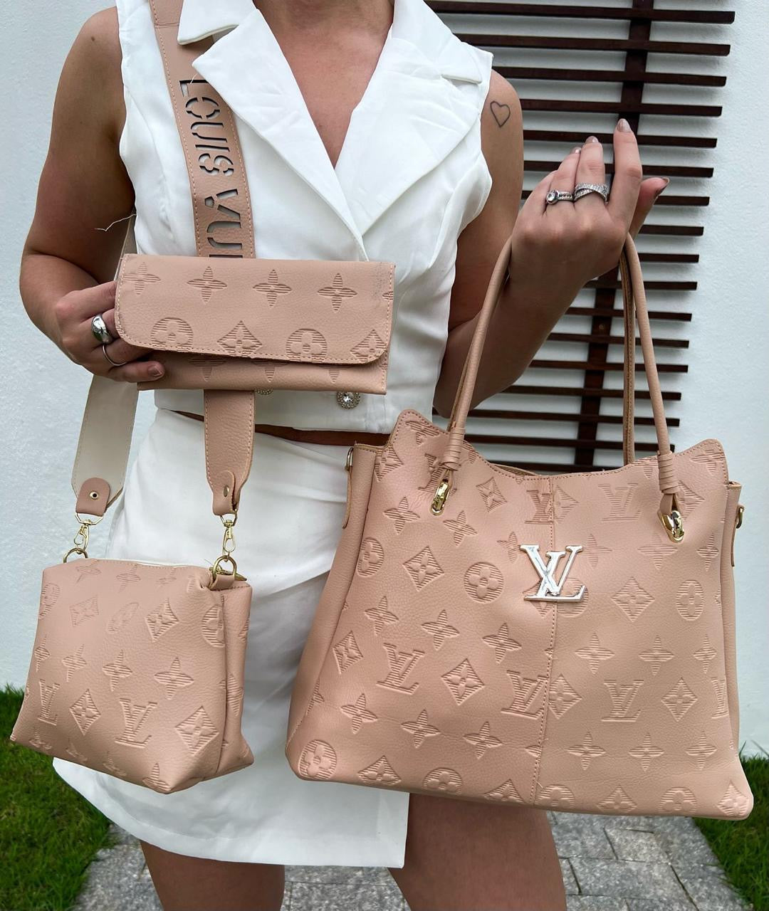 Kit 3 em 1 Louis Vuitton - Bolsa Tote, Bolsa Transversal e Carteira