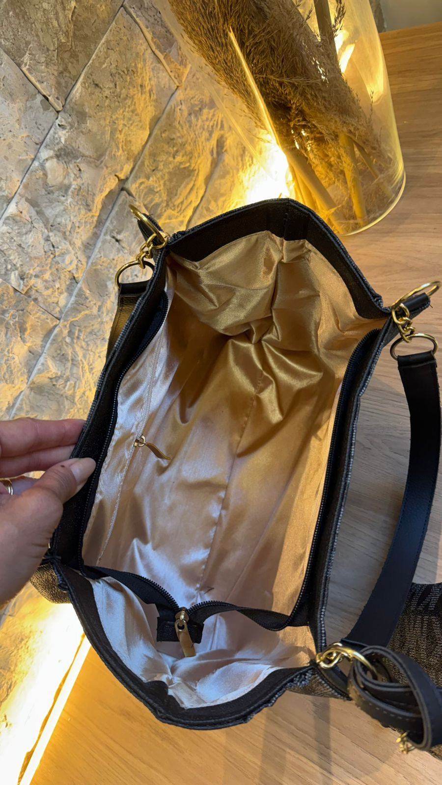 Bolsa Tote de Ombro Michael Kors Urban + Carteira