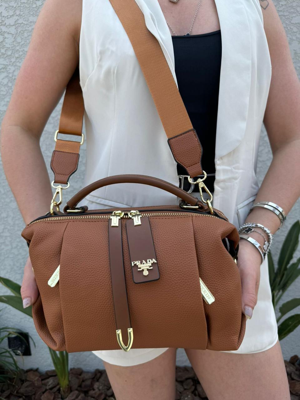 Bolsa Prada Firenze com Lenço